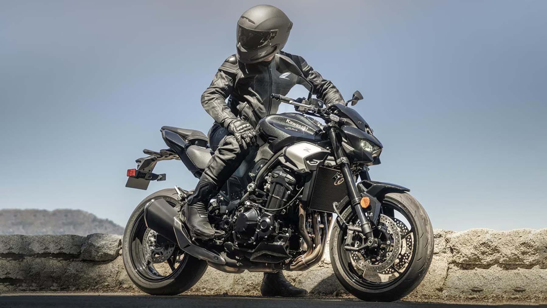 Kawasaki Z 900 und Z 900 SE für 2025