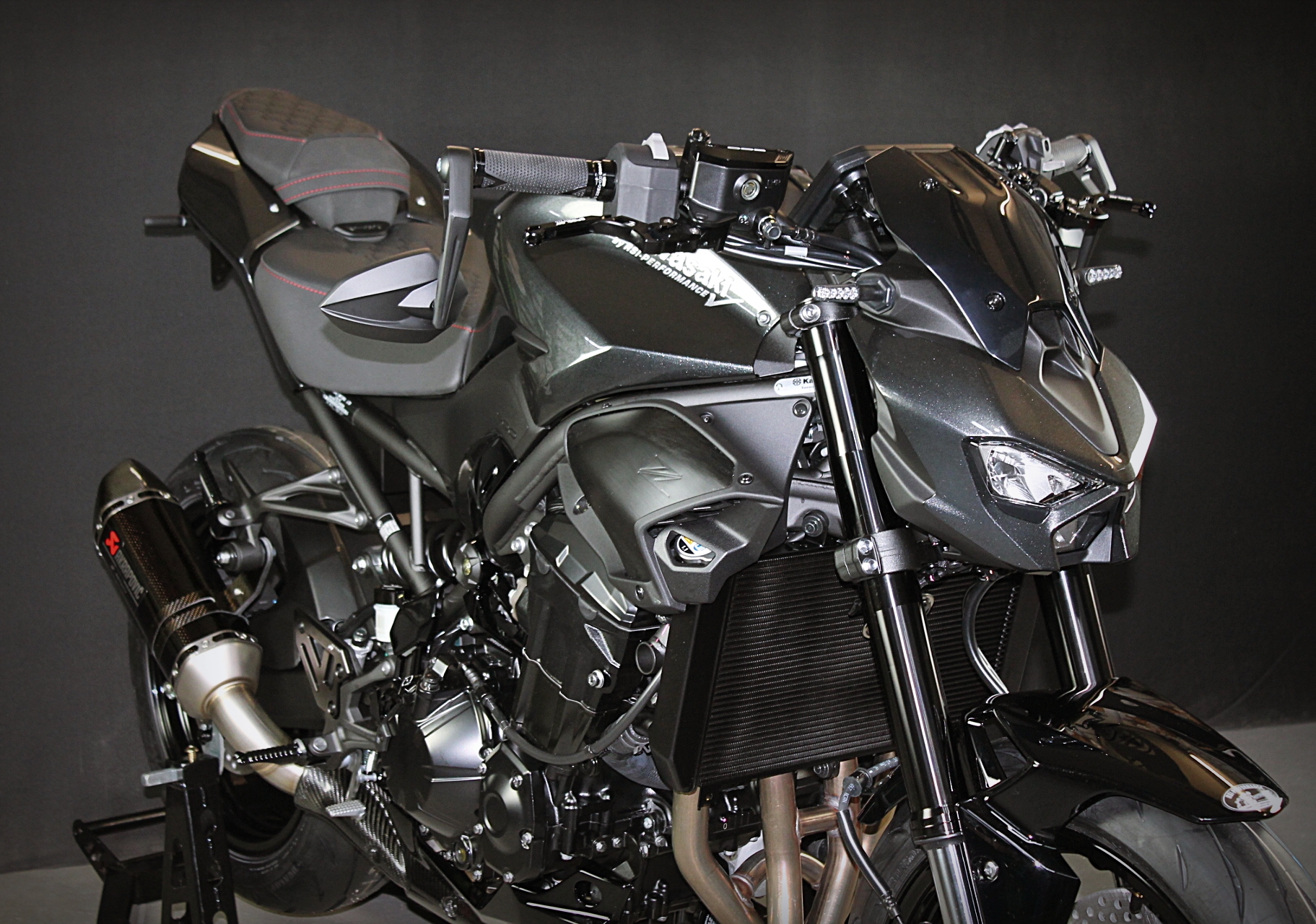 Z900 2026 RSI-Edition Black & Black Akrapovic evo2 ,,Plus SW,,